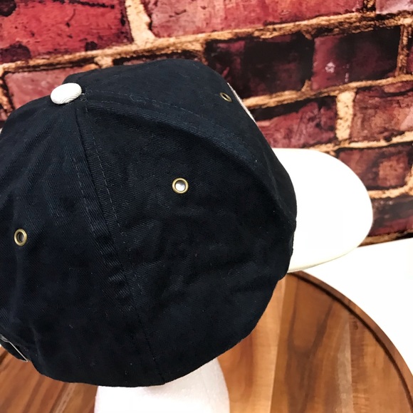 Mickey Mouse hat cap M Disney strap back giant M - Picture 5 of 8